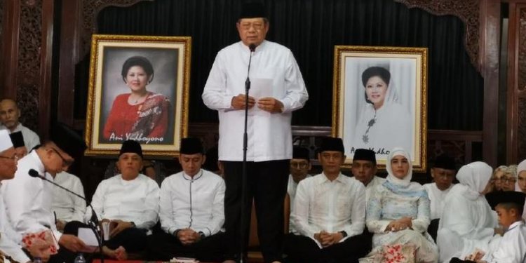 Tahlilan Ani Yudhoyono Cikeas
