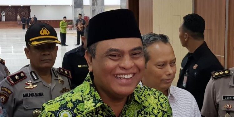 Wanita Stress Bawa Anjing