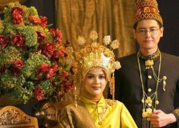 Seserahan Lamaran Roger Danuarta