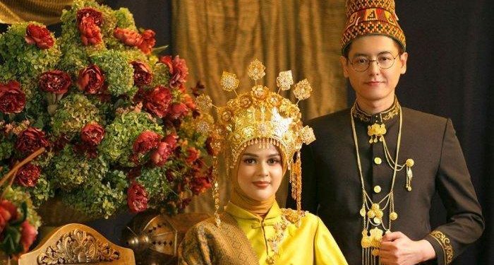 Seserahan Lamaran Roger Danuarta