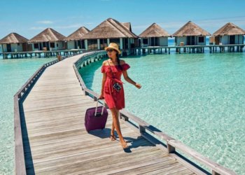 tips liburan hemat uang