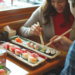 Etika makan sushi