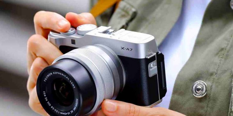 Fujifilm Smart Mirrorless X-A7