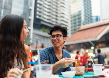 Tempat Makan Favorit Pekerja Migran Indonesia Ada di Kota Singapura