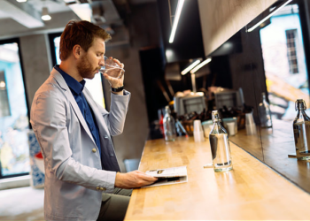 Ternyata Minum Air Putih Menambah Kecerdasan Loh, Sahabat Migran!