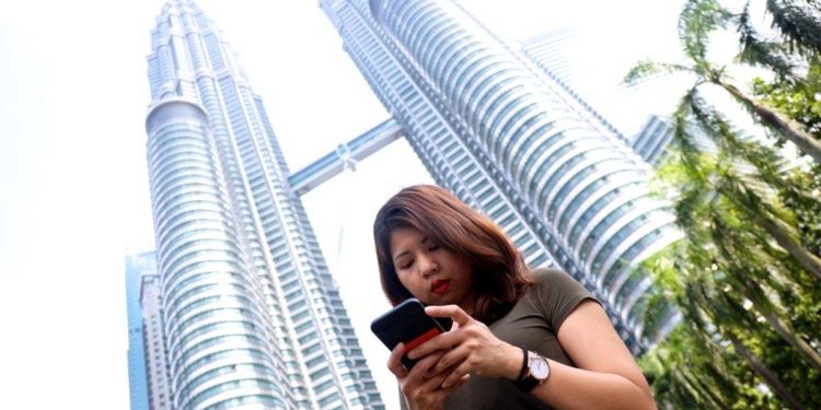 Layanan Komunikasi di Malaysia