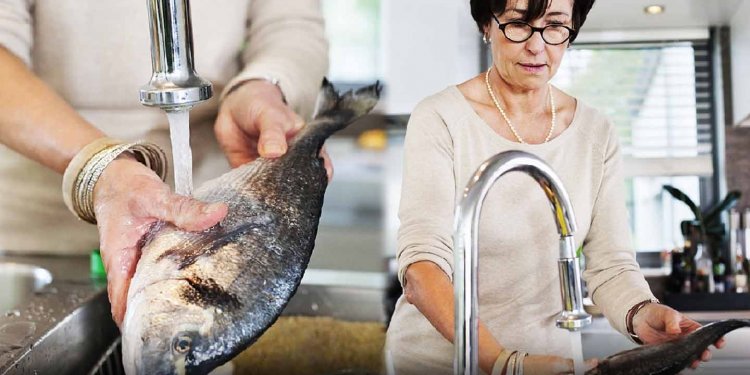 Tips Menghilangkan Bau Amis