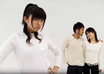 Menghilangkan Sifat Cemburu Berlebihan