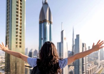 Persiapan Liburan di Dubai