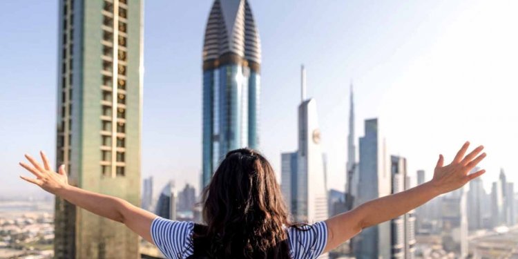 Persiapan Liburan di Dubai