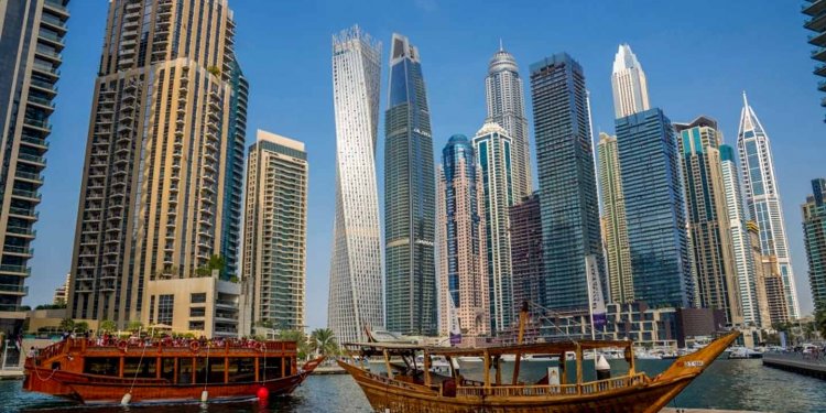Menjelajah Bangunan Tua Dubai
