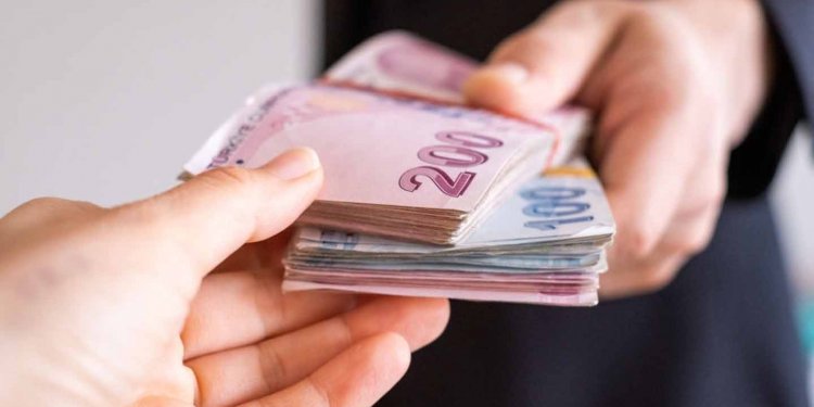 Perbandingan Gaji PMI