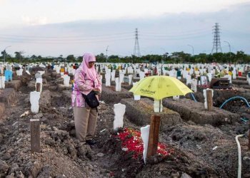 Mengheningkan Cipta Sesaat