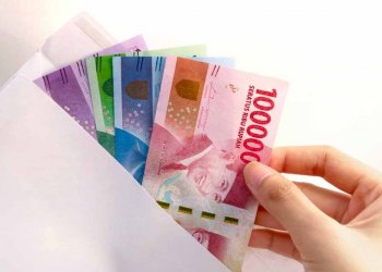 Bansos Tunai dan Beras