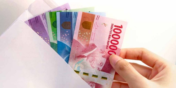 Bansos Tunai dan Beras