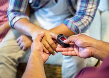 Cara Mengecek Alat Oximeter