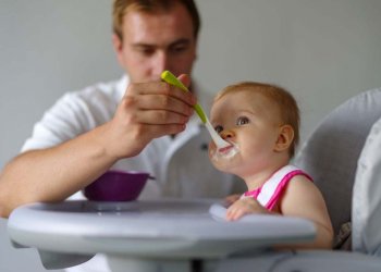 Cara Mengatasi Bayi Gumoh