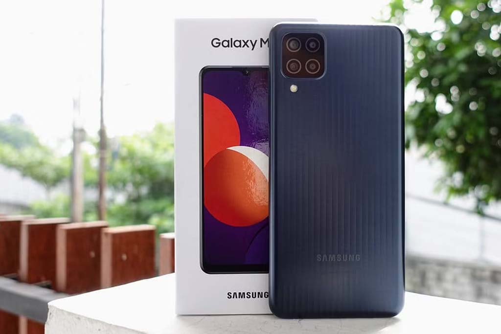 Review Samsung Galaxy M12