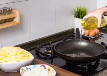 Cara Menggoreng Makanan