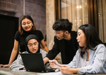 Kuliah sambil bekerja