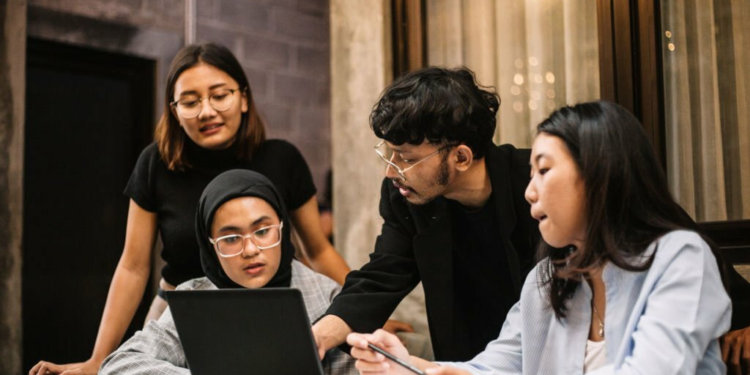 Kuliah sambil bekerja